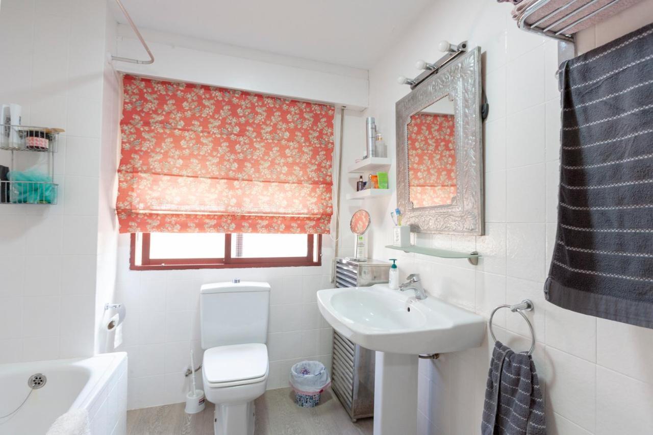 Lola.- Habitacion De Matrimonio, Con Bano Privado Granada Exterior foto